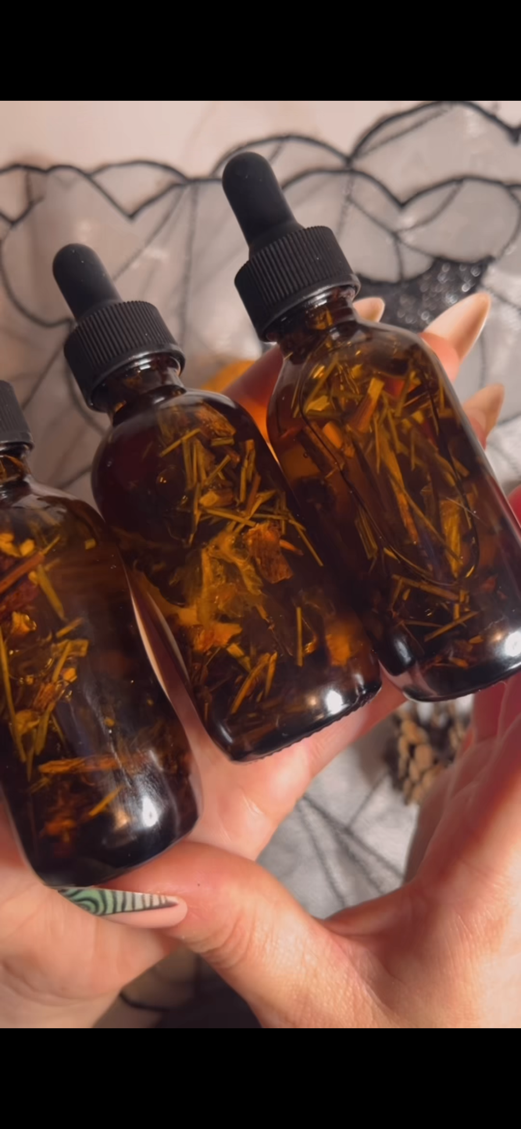I am an Autumn body oil